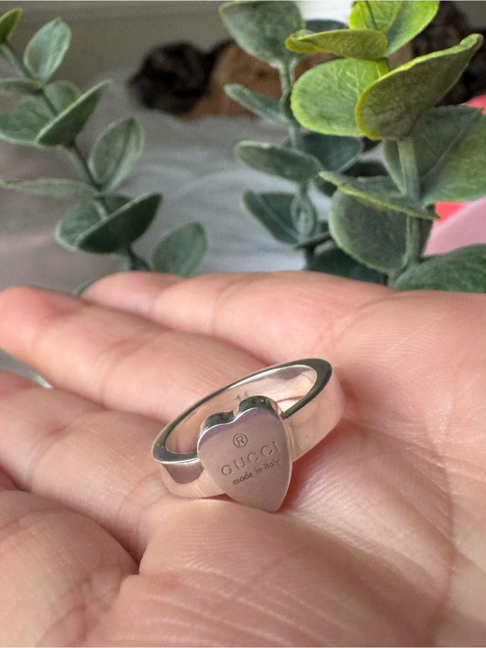 Gucci Silver Heart Signet Ring
